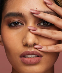 HUDA BEAUTY LIQUID MATTE ULTRA-COMFORT TRANSFER-PROOF LIPSTICK - TRENDSETTER